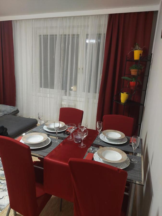 Nb Royal Apartment Wina Bagian luar foto